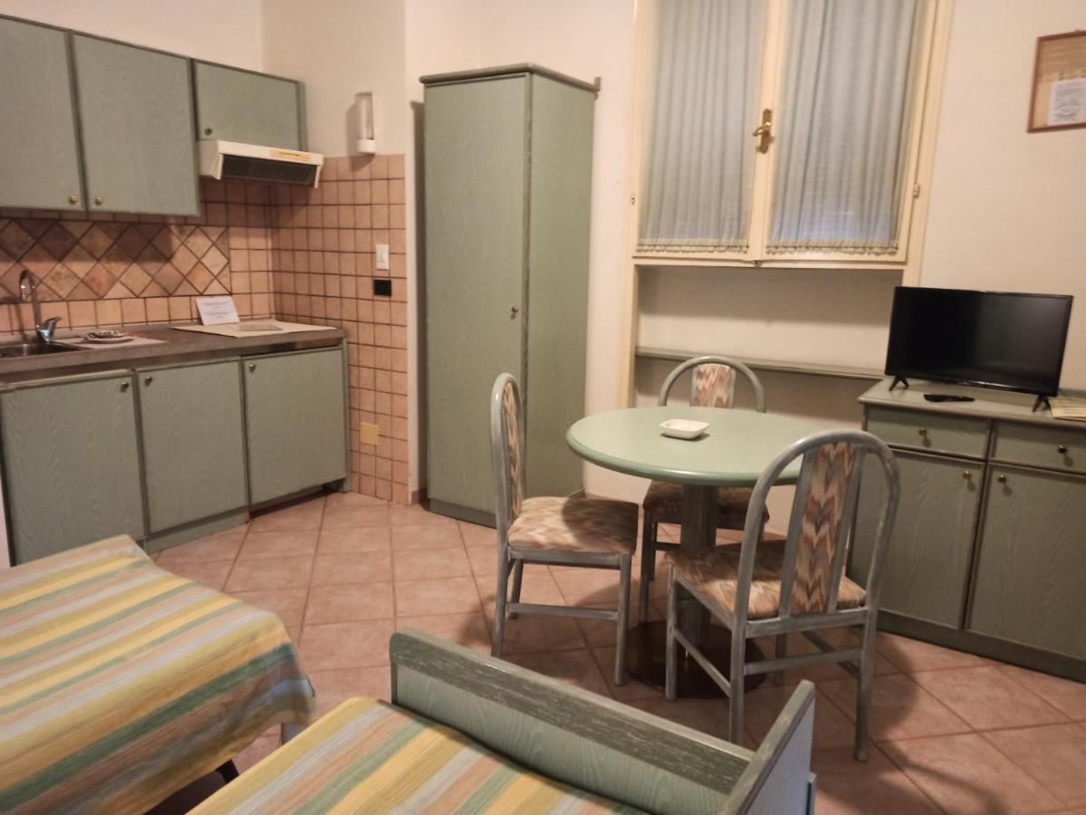 אימפריה Hotel Miramare מראה חיצוני תמונה