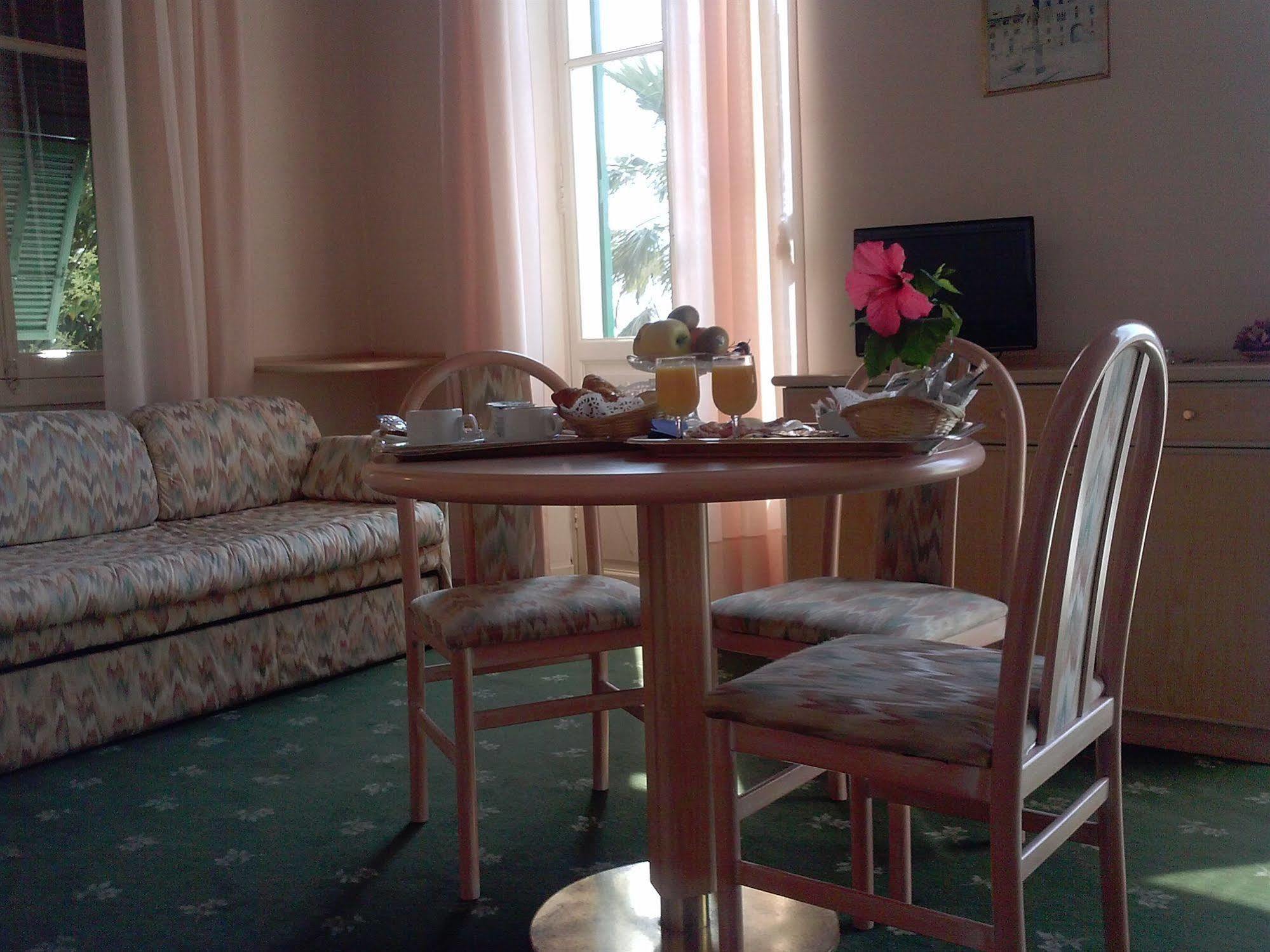 אימפריה Hotel Miramare מראה חיצוני תמונה