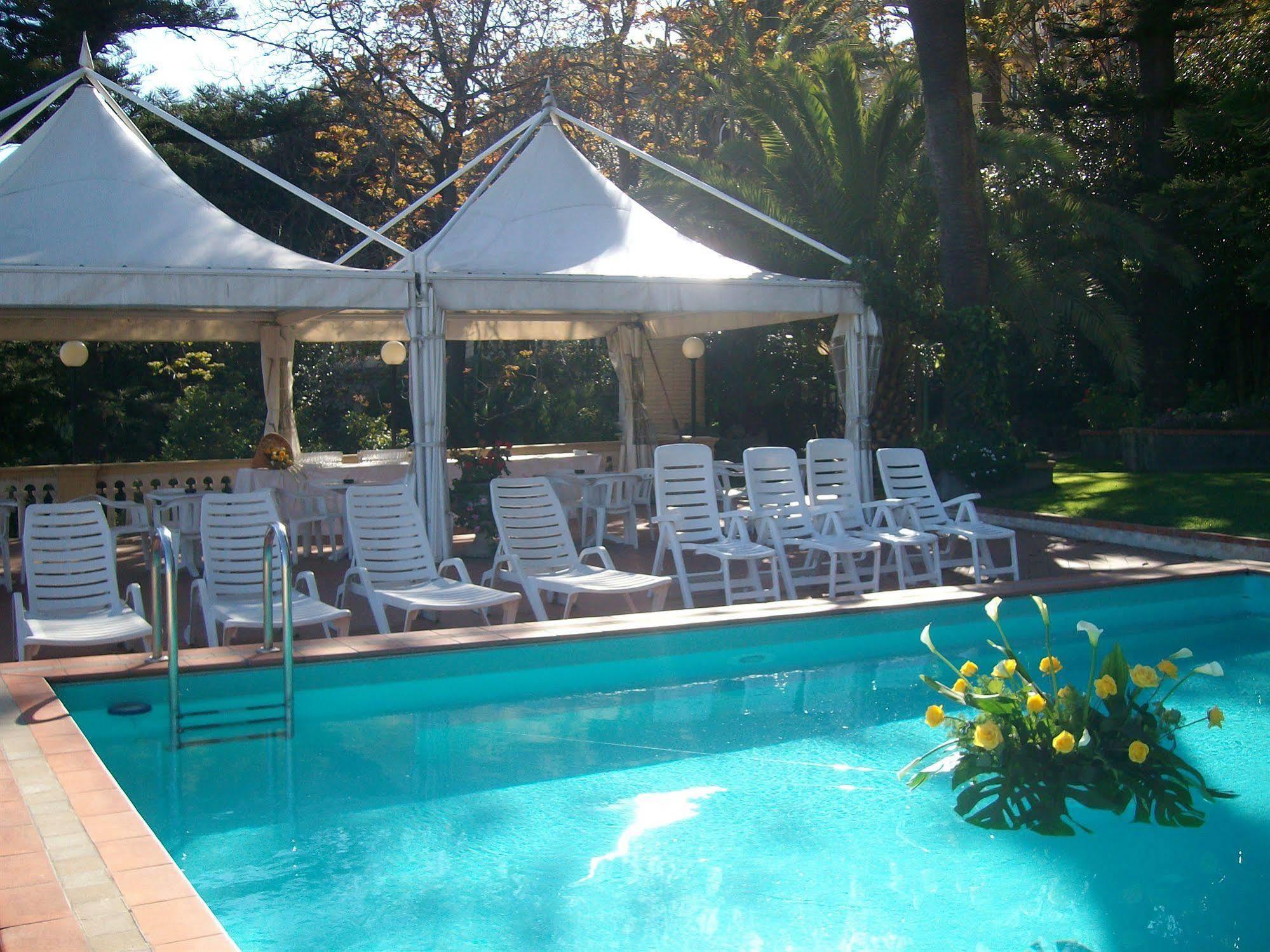 אימפריה Hotel Miramare מראה חיצוני תמונה