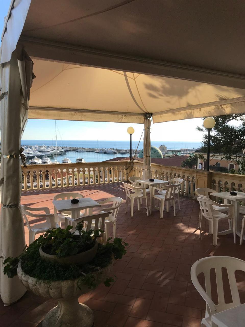 אימפריה Hotel Miramare מראה חיצוני תמונה